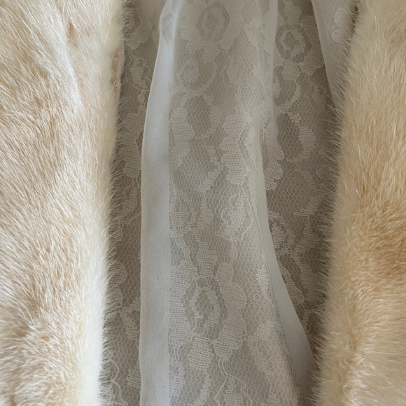 Vintage Genuine Scottish Cashmere and Fur Pringle Cardigan - Picture 4 of 9